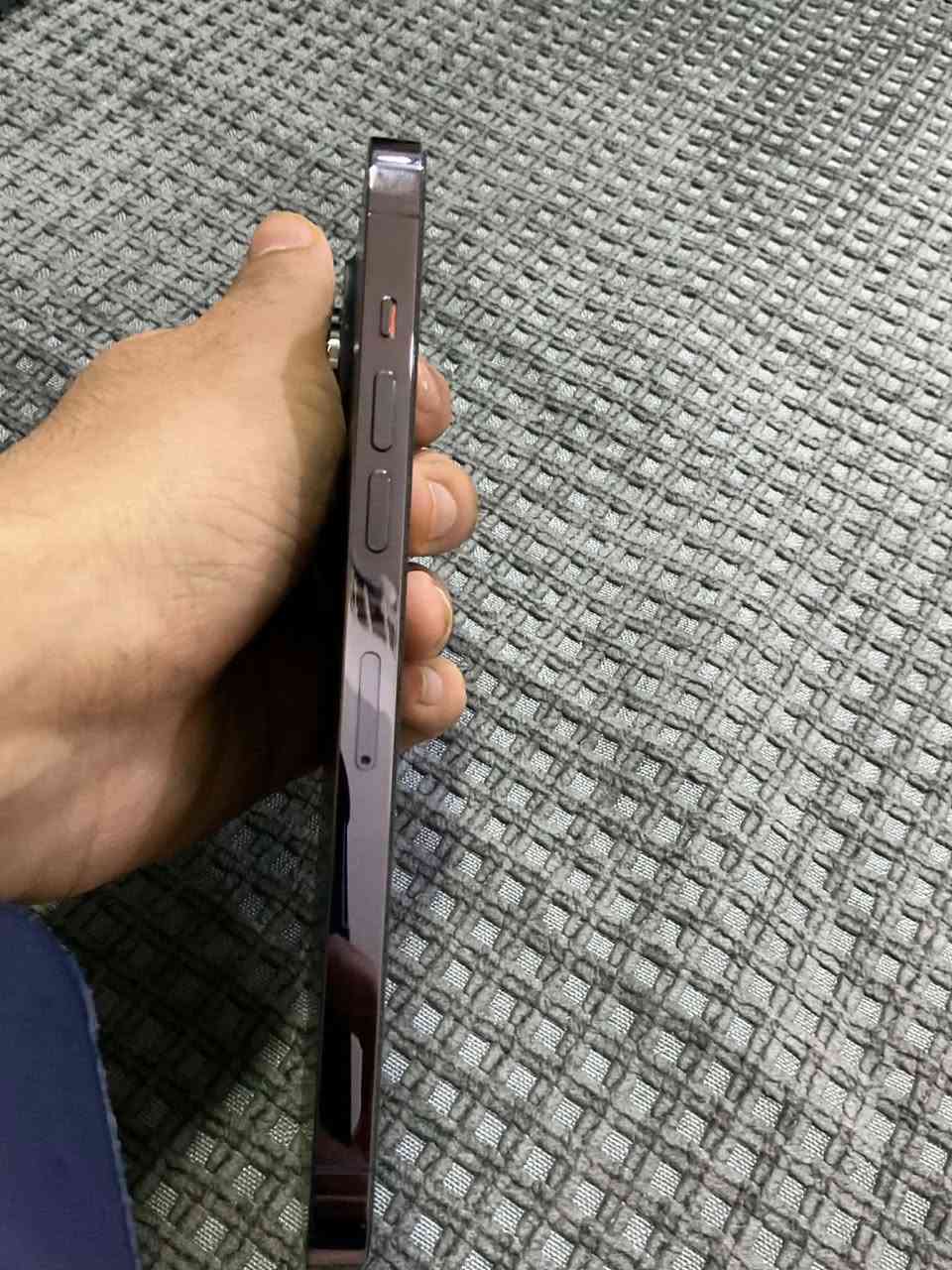 السلام عليكم
متوفر ايفون 14 برو ماكس 
ذاكرة 512
تك سيم كارت 
عربي شرق اوسط 
بطارية 96 دورات 400 جهاز جدا نضيف استعمال قليل مكفول 
كارتون مطابق 
للمراوس مع 15 او 16 ذاكرة اقل اي شي عندك نزل 
*********** مكان نجف
