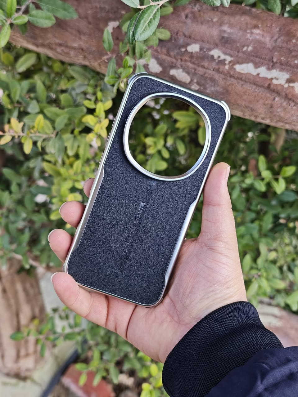 أقوى وأحلى مجموعة إكسسوارات  اونر ماجيك 8 برو
متوفرة الآن 🔥 Honor Magic 8 Pro

✔️ درع شاشة أصلي أبو مادة – حماية قوية ولمسة ناعمة
✔️ لاصق حماية عدسات الكاميرا – أمان إضافي وأناقة

🔸 للطلب أو الاستفسار عن الكفرات والإكسسوارات
راسلونا هسه أو زورونا بالمتجر… نتشرف بخدمتكم دائمًا 🤍

🚕 توصيل سريع لكل محافظات العراق
📍 العنوان: كركوك – القادسية 2

📞 للتواصل:
🟢 واتساب: ***********
🔵 فيسبوك: Hiwa Store | Hiwa Cover
🟠 إنستغرام: hiwa_store_iq | Hiwa_Cover
🖤 تيك توك: Hiwa Store
#Hiwa_Store #HonorMagic8Pro #كفرات_هاتف #إكسسوارات_موبايل #Android #كفرات_هيوا
