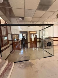 ٦ قطع • باب ٢٢٠×١٠٥ • قطع ٢٣٠×٨١