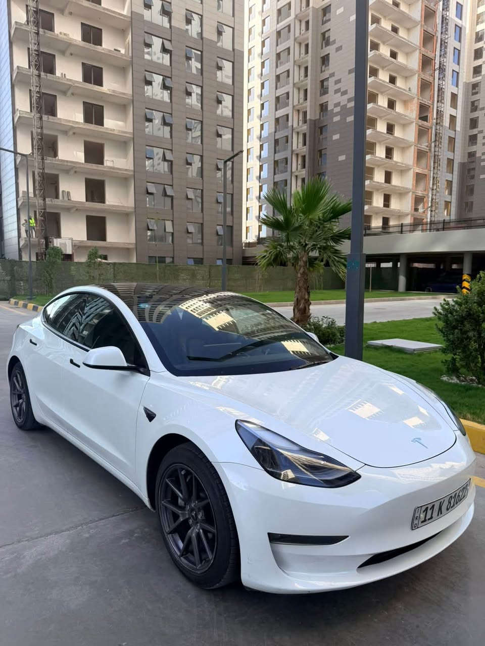 تسلا مودل 3 للبيع موديلهة 2023 حادثها جاملغ خلفي وطخات خفيفة بالباب السيارة ماشية 73الف السعر 165$ وبيها مجال
***********
