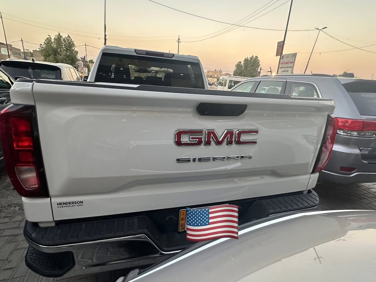 2023 GMC SIERRA K15 5.3
تشغيل بصمة 
شاشة كبيرة
حساس امامي خلفي   حادث بنيد فقط السعر26500$
تحكم مقود
ويل22
تحكم مقود
كامرة360
لايت زنون اصلي
وباقي المواصفات الاخرى ‭٠٧٧١ ٢٤٣ ٠٤٧٨

