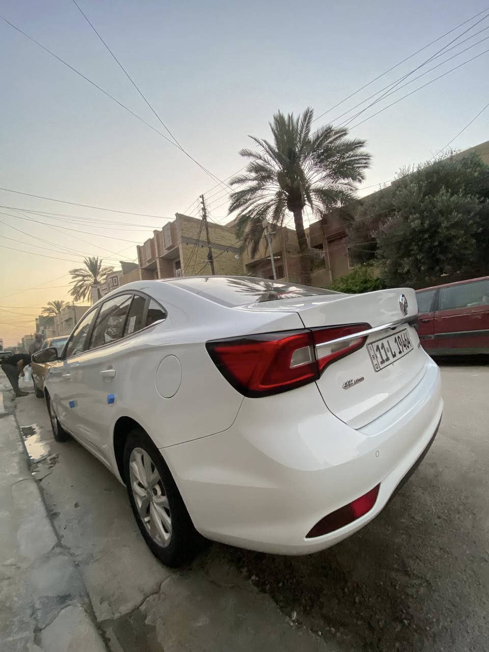 السلام عليكم للبيع ام جي مديل 2024 ماشيه5 الاف جديده ومكفوله فقط شويه بارد بل جاملغ الامامي مواصفات كونفرت فول مواصفات عده الفتحه السعر 105 وبيه مجال 
مكاني بغداد***********
