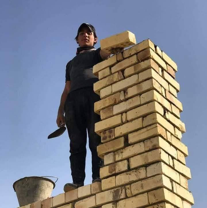 سلام عليكم خلفه بناء متفرق الشغل فول والسعار مناسبه الاتصال ***********واتساب
