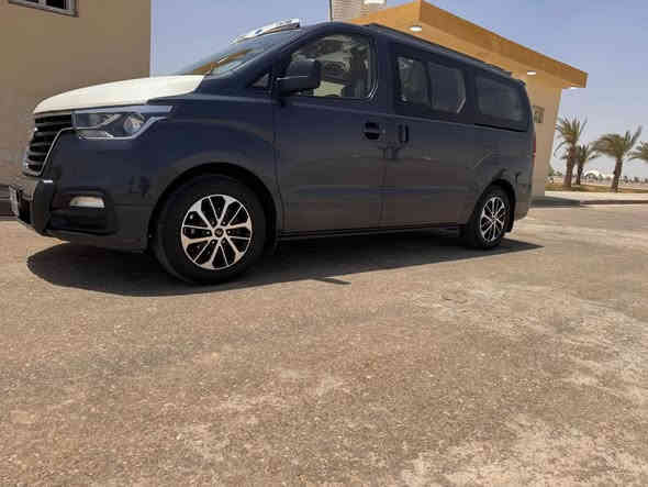 السلام عليكم ًستاركس للبيع موديل 2020 معلايه 2023  رقم بغداد مفتوح كير عادي سياره جديده جدا أخت الزيرو كلشي بيه عالشركه  كفاله عامه 

‭0780 943 9475‬
