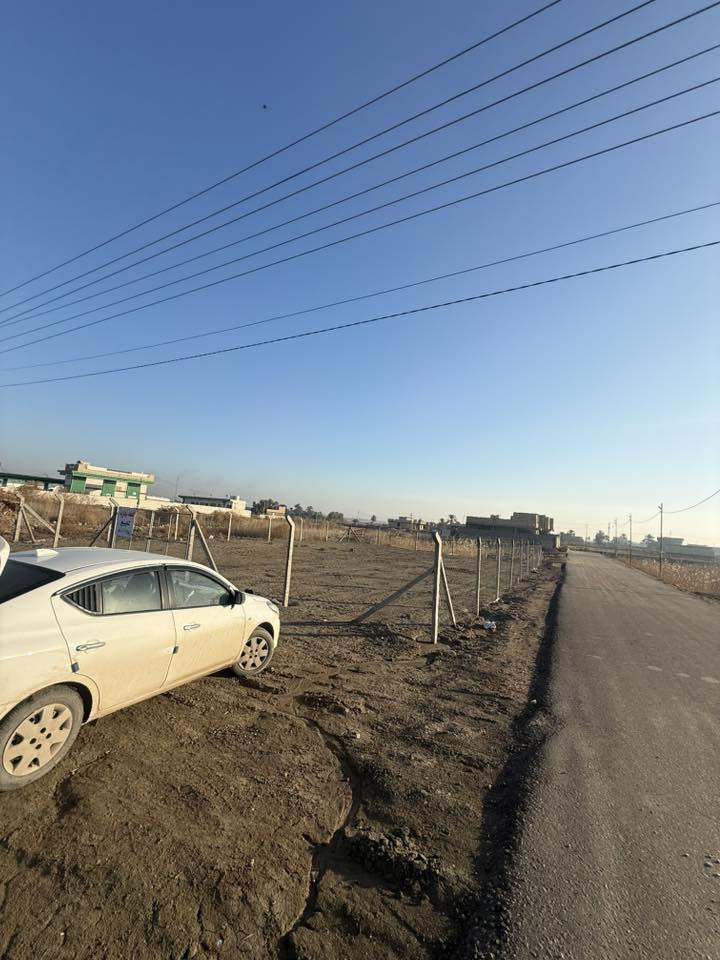 قطعة تجارية طريق حلة بغداد الفندية
القطعة ركن كهرباء وماي المساحة 600 متر  20 *30طابو زراعي سند 25 باسمي للاستفسار اڪثر الاتصال على الرقم 
***********
