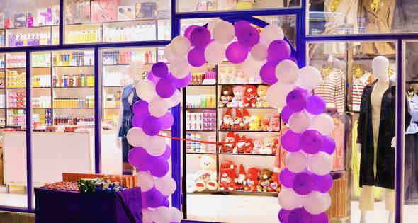 برعاية الله وتوفيقه…
✨ تم افتتاح مجمع قسورة للألبسة النسائية ومستحضرات التجميل (الكوزمتك) ✨

🔸 أحدث الموديلات
🔸 أرقى الماركات
🔸 جودة عالية وأسعار تنافسية

📍 الموقع: منطقة الإمام عون (ع)
👤 الإدارة: منتظر الخفاجي

نرحب بجميع زبائننا الكرام ونتشرف بزيارتكم
مجمع قسورة… عنوان الأناقة والجمال 💄👗
📞***********
