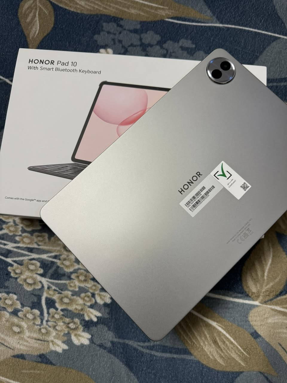 سلام عليكم ايباد هونر باد 10 البيع كامل هو وكيبور وبل ضمان 
***********
السعر 450
