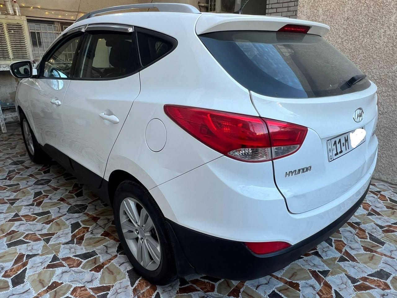 توسان خليجي رقم بغداد باسمي دولي جديد موديل 2014 للاتصال *********** تبريد ثلج محرك دوش 2400 دواخل مكفوله  بيه بنيد صبغ مع قطع في الصفحه اليمني سياره جديده جدا العنوان بغداد حي الجامعه السعر 126 بغداد, العراق
