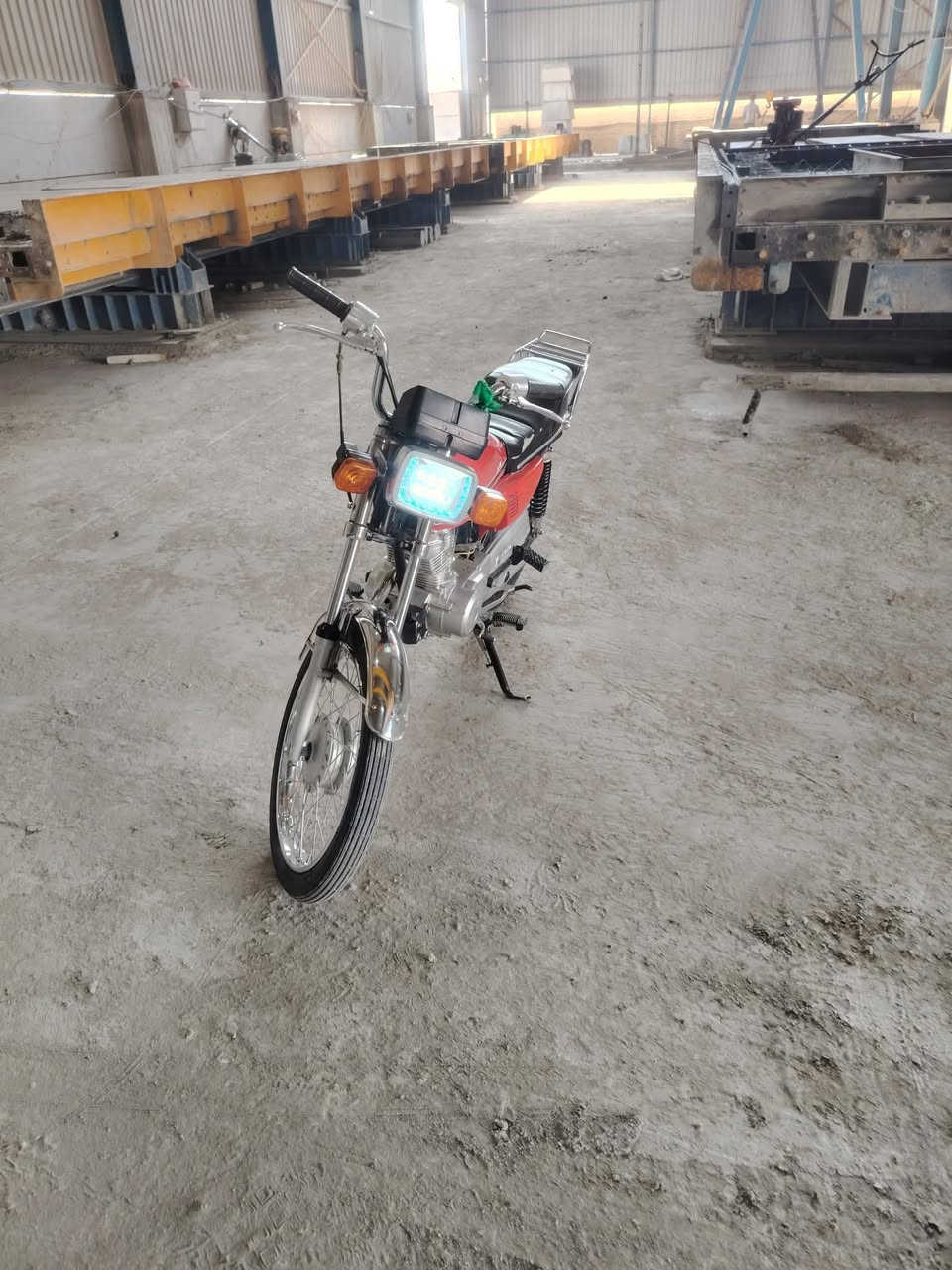 السلام عليكم 2020 اوراق سعر 750 رقم الهاتف ***********
