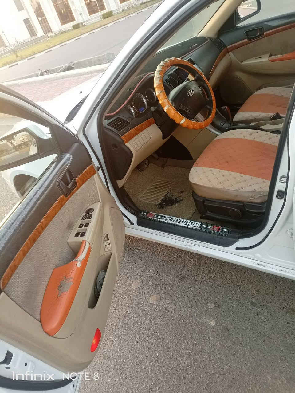 للبيع سوناتا 2011خليجي فوصل مواصفات محرك 2000
سعر 130وبيه مجال بيه قطعتين باب وجاملق مكان الرمادي للستفسار ***********
