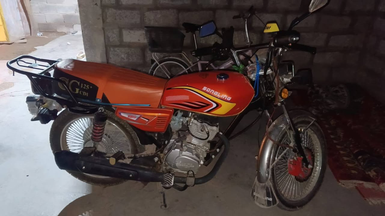 سلام عليكم من رخصت الدئمن دراجه تايكر موديل 25 20 دراجه كامله مكمله كفاله دراجه جديده اوراق كامله سعره 880 وبيه مجال بصيط اي ستفسار اتصل عل رقم *********** ملاحضه مكلف بل نشر مكلف بل نشر اتصل عله رقم
