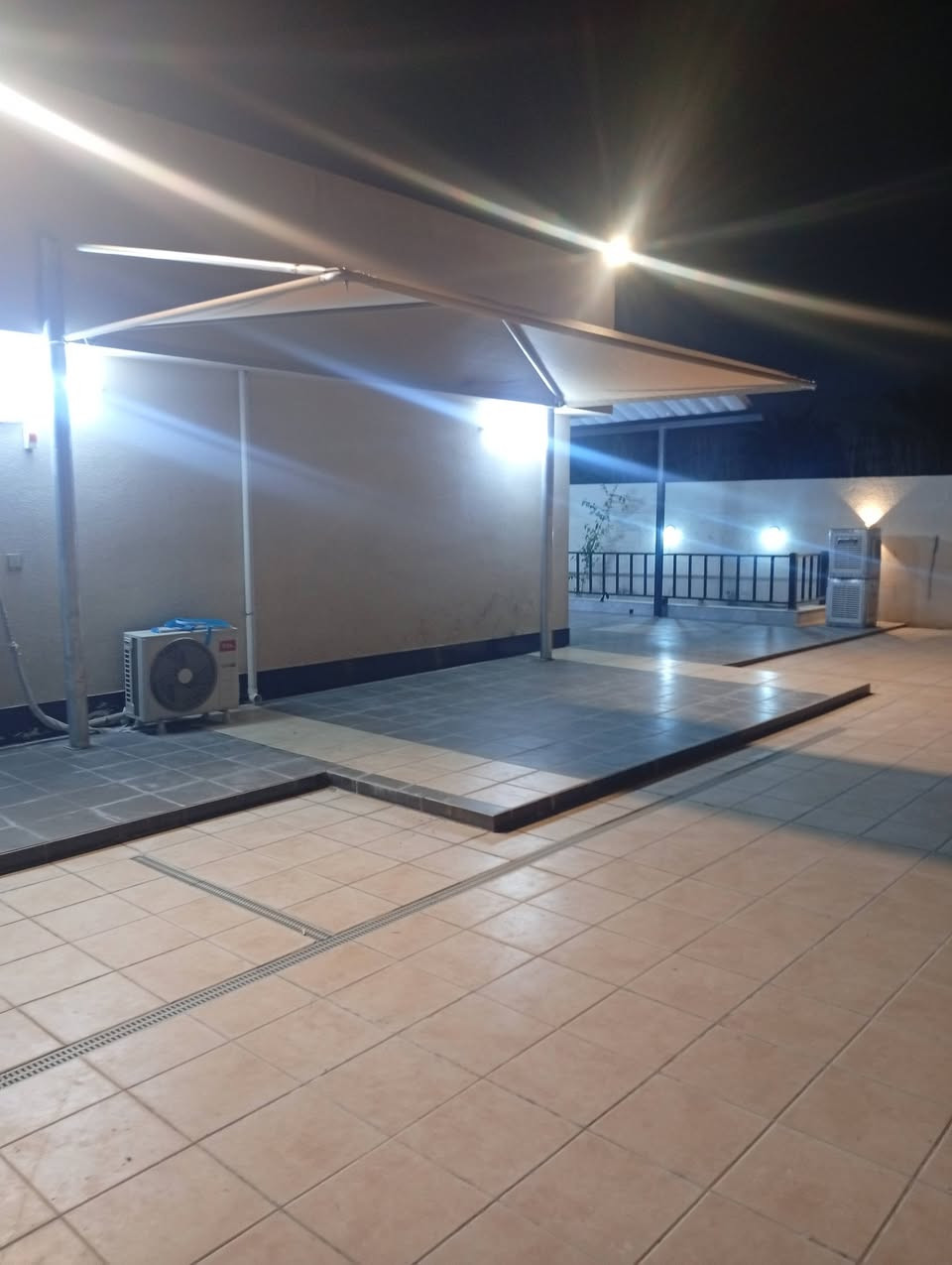 مزرعة للإيجار اليومي العنوان بغداد منطقة الدوانم نظام شفتات  كعدات عائلية + أعراس  + حفلات خطوبة + كعدات شبابية واتساب ***********
