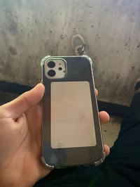 آيفون ١٢ • ٦٤ • ظهر مكسور