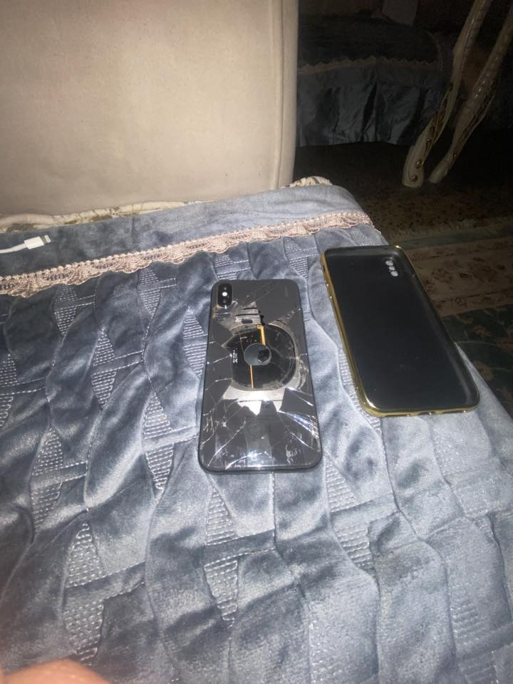 سلام عليكم اكس عادي لون اسود جهاز بتل شاشا وبطاريه نوعيه زينه جهاز يخبل بس ضهر مكسور ‏دكمه مال تشتهي طب جوا ذاكره 256 ونطيك ويا اكس عادي شاصي وكاميرات هديه مراوس ايباد وشعندك نزل اكس لبيض هدي قطع خيار الك مكان بغداد لحريه


**إذا كنت صاحب هذا الإعلان وتريد حذفه لأي سبب، رجاءا أرسل رسالة إلى الدعم الفني**