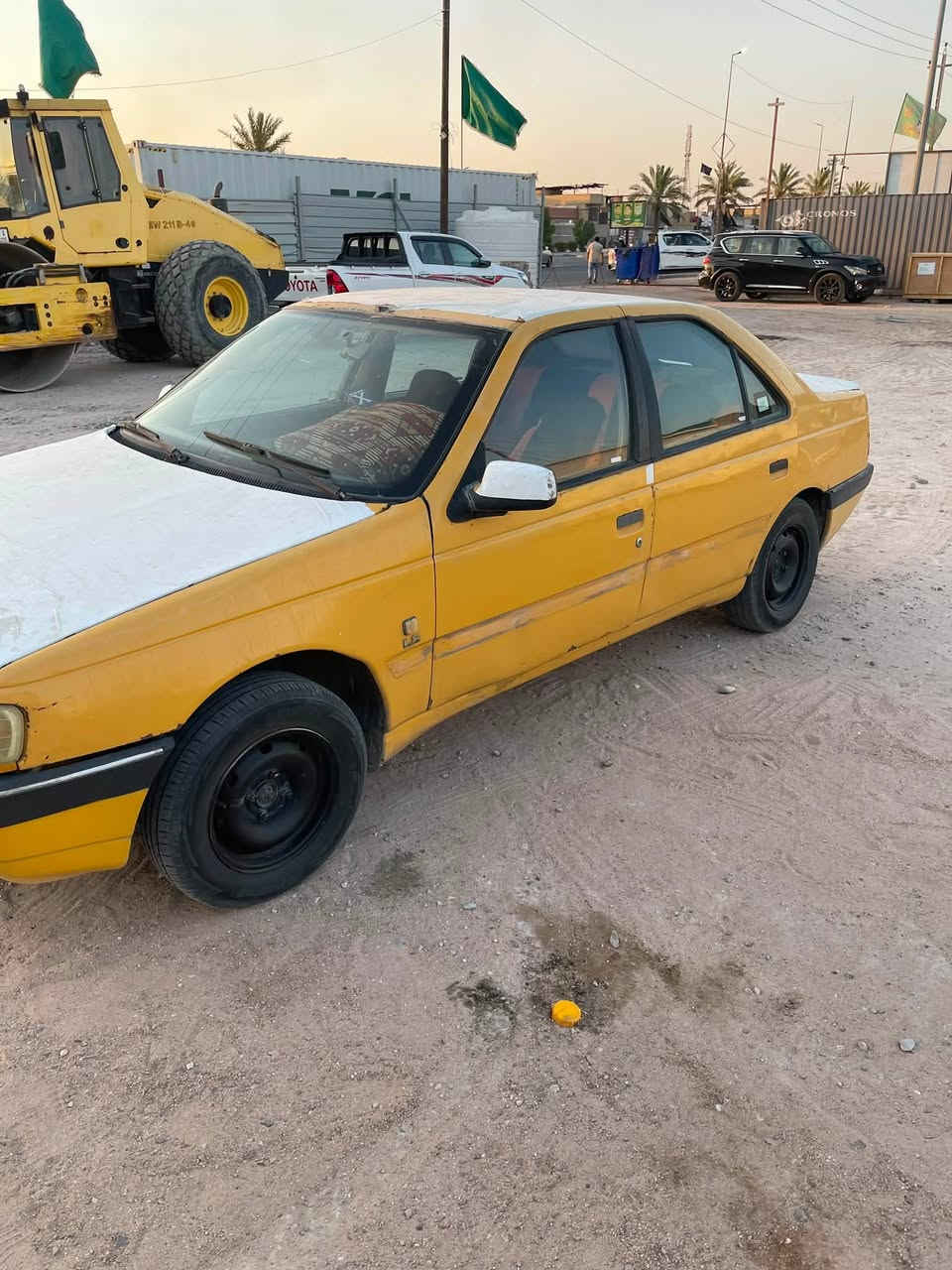 السلام عليكم بيجو 405موديل 2016هيئة وغرامات ع المشتري ابيع كوم حديد فقط اصوليات السعر 19وبيها مجال قليل المكان البصرة المعقل ***********

