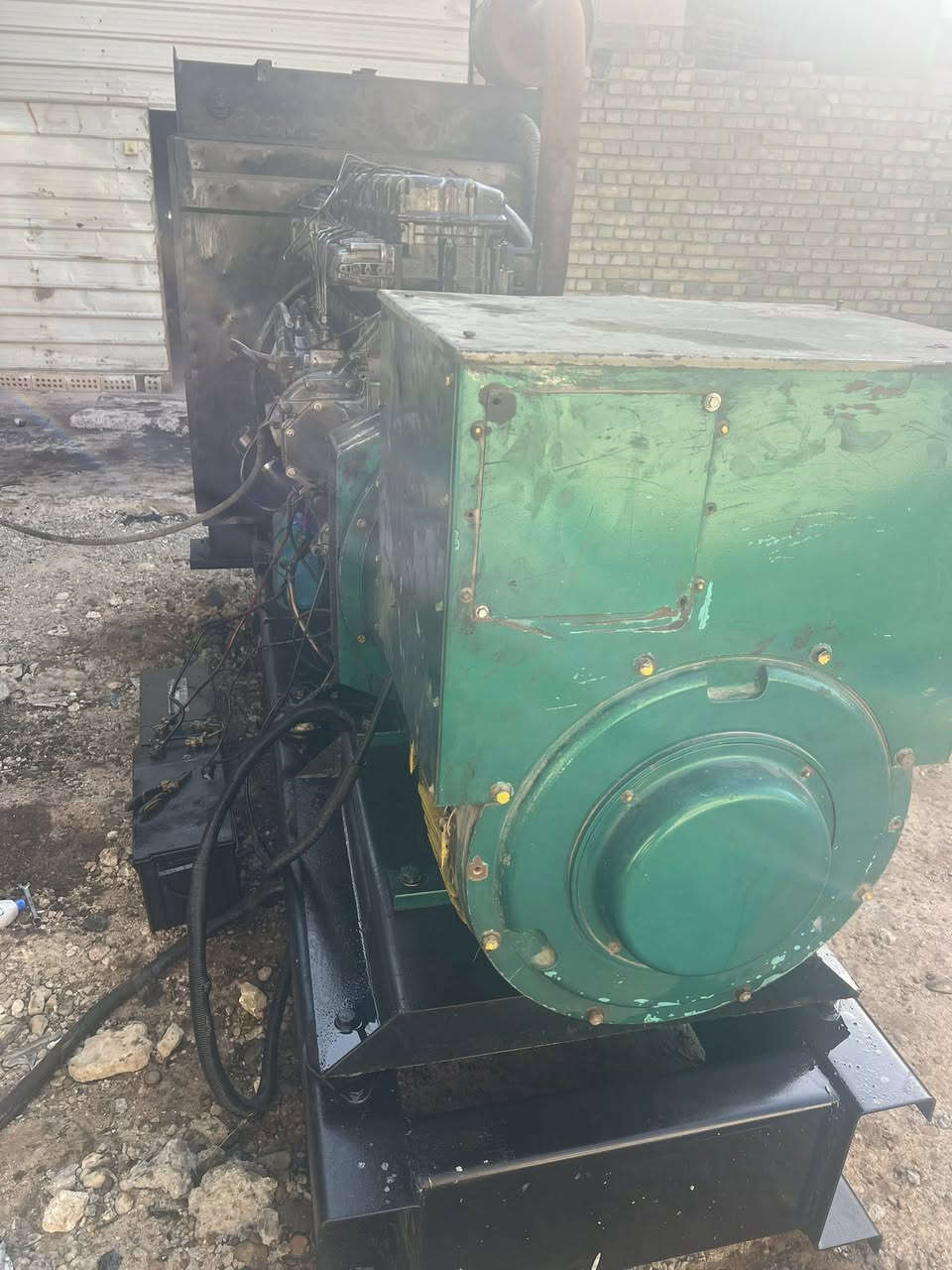 سلام عليكم عندي مولد سكانيه 124 راس توليد 350 تجفيد جديد 
المكان:شهداء السيديه 
التواصل او ستفسار: ***********
***********
