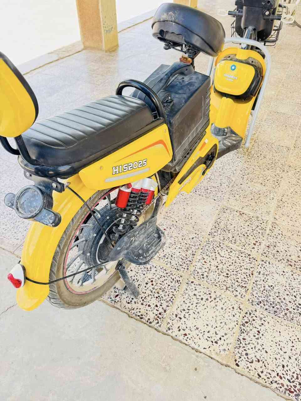 السلام عليكم بايسكل شحن للبيع 4بطاريات دبل موديل 2025بي شويه صرف شحن


**إذا كنت صاحب هذا الإعلان وتريد حذفه لأي سبب، رجاءا أرسل رسالة إلى الدعم الفني**