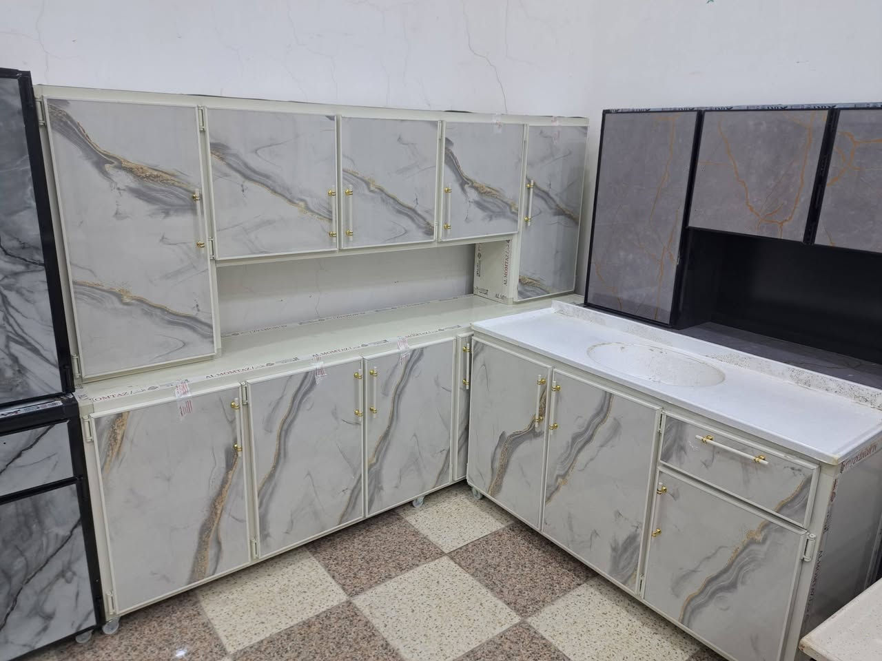 كاونترات.  كلمن وسعره انواع القياسات.  العنوان مقابل ملعب الشطره مجمع بركات الصادق.  #رقمي ***********
