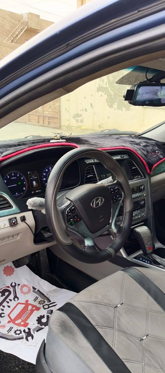 سوناتا 2015
شكل 2016 وارد امريكي فول مواصفات فول عدا الفتحه 
بصمة تشغيل تحكمات ستيرن  رادارات ونقطة عمياء كل المواصفات بيها
كشنات كهرباء وتدفئة 
3 انضمة قيادة
خطين غاز وبانزين محور 
مكينة وكير شرط كفالة 2400 GDI
السيارة بيها قطعتين ومصبوغة حزام شرط بدون اي ضرر داخلي او لغد او شاصي مكفول 
السيارة تريد ترتيب فقط من الخارج 
صدر جديد باقي بس الدبلات الامامية 
تحويل ثاني يوم شرطط 
السعر 117 وبيها مجال حك الجية 
***********
***********
