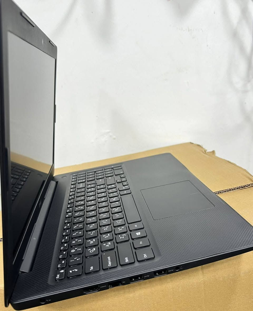 DELL 3590 جيل العاشر  سلم حجم شاشة كبير 15.6 
.
 السعر 320 الف مع التوصيل المجاني والحقيبة والشاحن الأصلي 
.
 النظافة اخو الجديد وعل الفحص وين متريد 
مناسب للدراسة والبرامج المكتبية والطباعة والتصفح والبرامج نظافة عاليه جدا 
 
……………………
 المعالج Core i5-10 th جيل حادي عشر 
 ذاكرة الوصول العشوائي (الرام) 8GB 
 التخزين( الهارد) SSD 256GB 
 مقاس شاشة 15.6" انج حجم كبير 
 منفذ HDMI & TYPE C 
 كيبورد  عربي انكليزي Full k.b 
الرام والهارد قابل للتطوير
………………………………


**إذا كنت صاحب هذا الإعلان وتريد حذفه لأي سبب، رجاءا أرسل رسالة إلى الدعم الفني**
