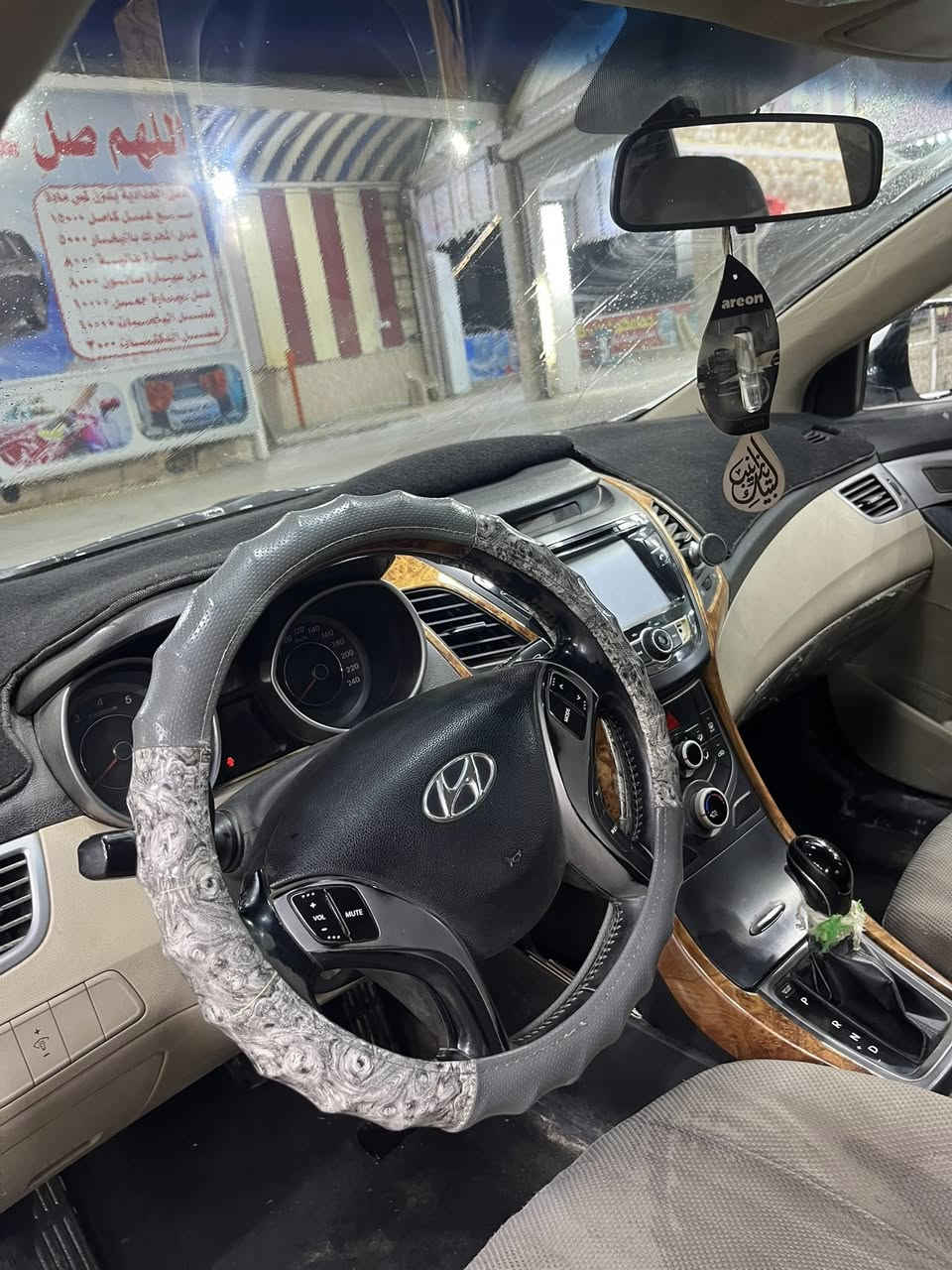 النترا موديل 14 شكل ال15 محرك 1800ماشية 100 السيارة مابيها ضربة مكفولة صبغ وتبديل وحالوب  فقط بارد خفيف بالجاملغ الامامي على كد شبر الدواخل صاج وفتحة وكشنات جلد بسمي ماخذها زيرو على ايدي من ٢٠١٤ ولحد الان مكانها ديوانيه ورقمها قادسية  للاستفسار الاتصال على الرقم  ***********
