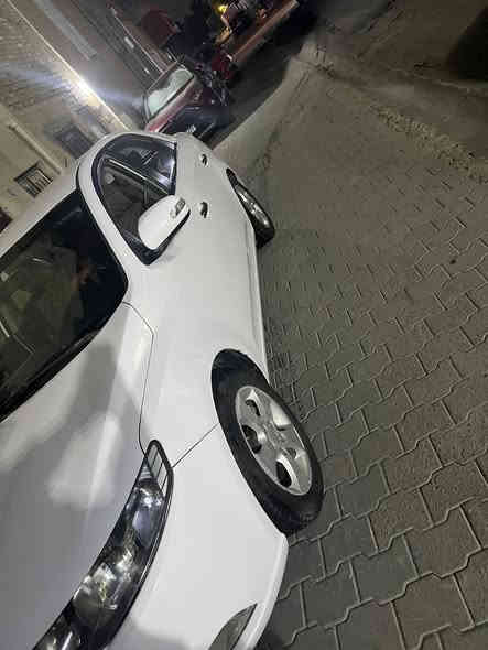 سلام عليكم سيراتو 2010خليجي بيه قطعتين ربعهن رش بل باب كامله من كلشي ادامه كامله بسم ولدي وبيه وكاله بسمي السعر95الاعظميه***********
