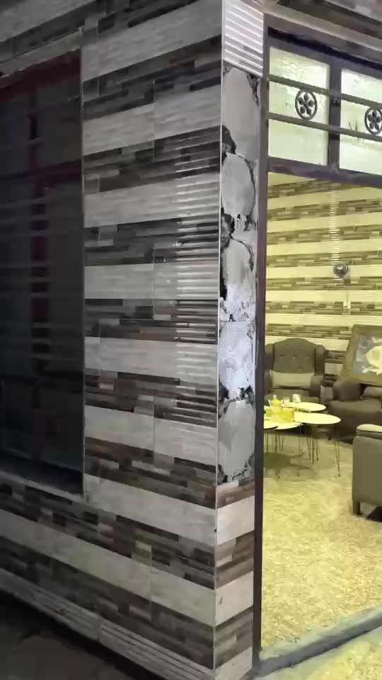 لسلام عليكم بيت للبيع ١٥٠ مترطابو زراعي سند ٢٥ يحتوي على كراج وصاله ومطبخ وهول وغرفه جوه وغرفه فوق وصحياتت
العنوان الدوانم شارع الرباط قرب جامع ملك القدوس
سعر جدا مناسب واتساب 
***********
