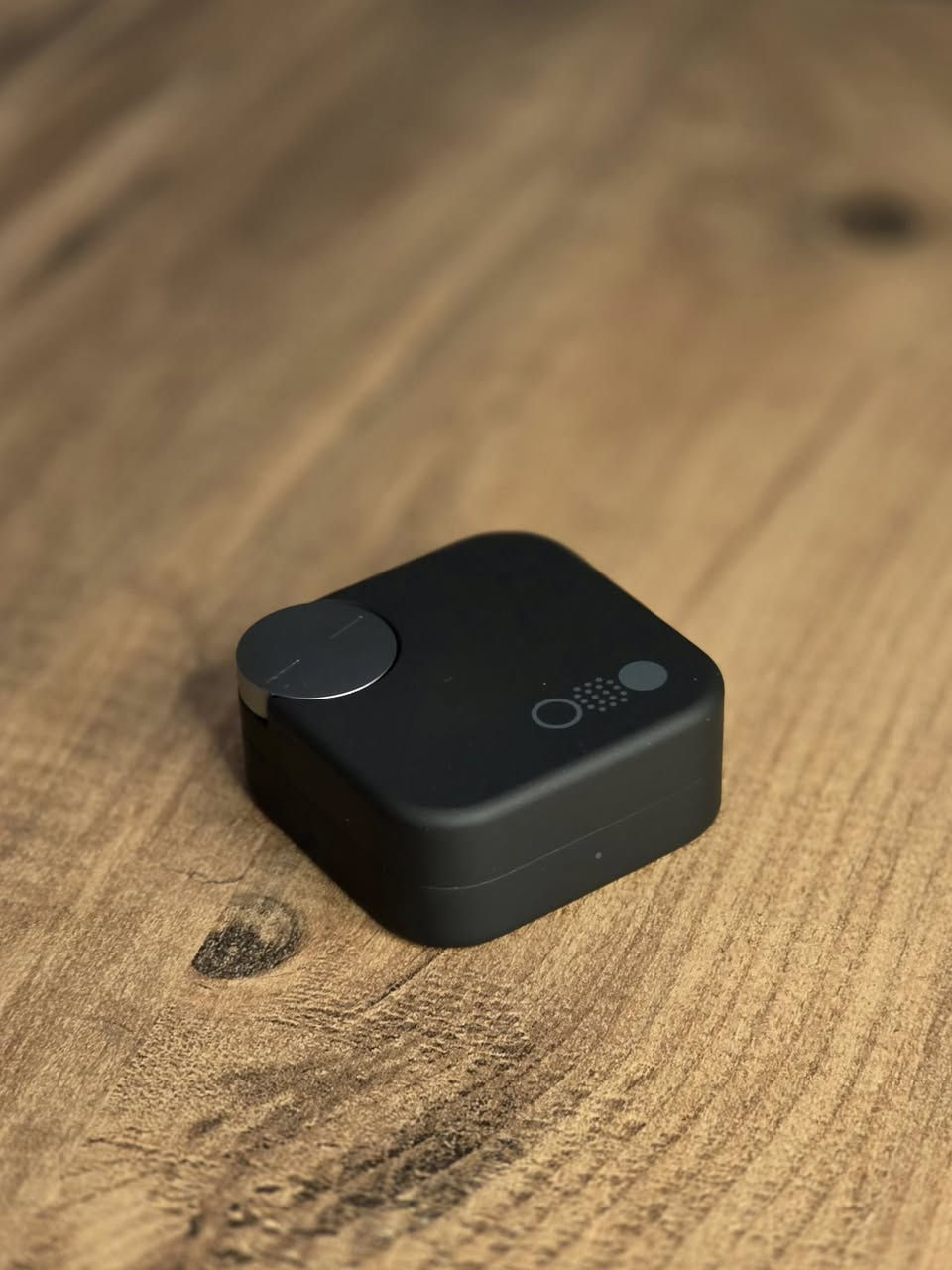 Cmf buds pro 2 by nothing
جديدة بالباكيت مفتوح فقط للتجربة
متوفر توصيل لكل العراق

تتميز سماعات CMF Buds Pro 2 بالعديد من المواصفات، منها إلغاء الضوضاء النشط الهجين الذي يصل عمقه إلى 50 ديسيبل، وجودة صوت عالية مع محركات مزدوجة (11 مم للجهير و 6 مم عالي التردد)، وتقنية الصوت المكاني، وبطارية تدوم حتى 43 ساعة مع علبة الشحن. كما أنها تدعم الاتصال المزدوج وت مقاومة الماء والغبار بمعيار IP55، وتقنية Smart Dial القابلة للتخصيص


**إذا كنت صاحب هذا الإعلان وتريد حذفه لأي سبب، رجاءا أرسل رسالة إلى الدعم الفني**