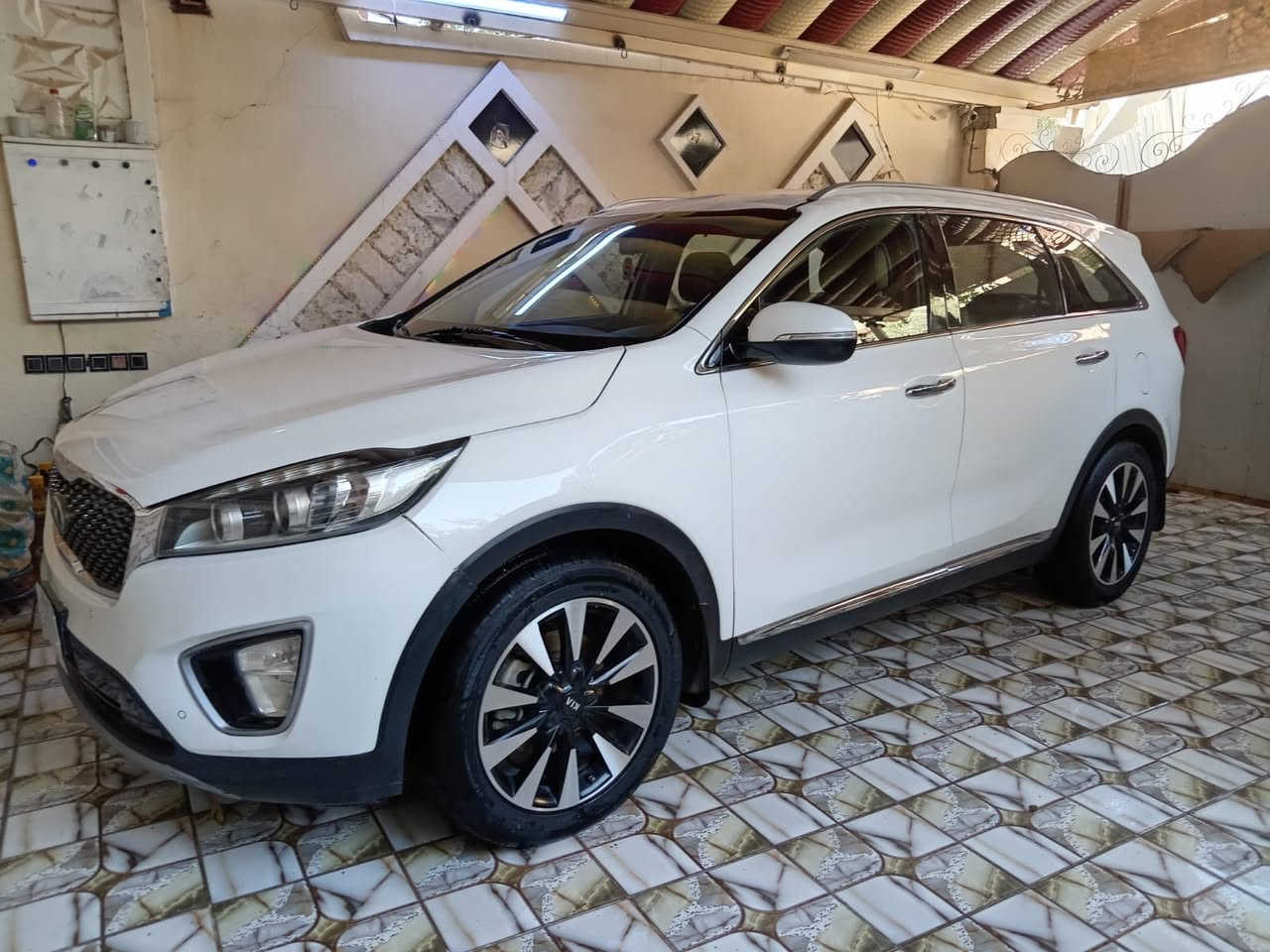 2015 شكل 16 
خليجي  مكفوله عدا البنيد بس رش بدون ضربه بدون حادث 
مكانها ديالى غير متواجد على الفيس 

+964 773 595 0105
