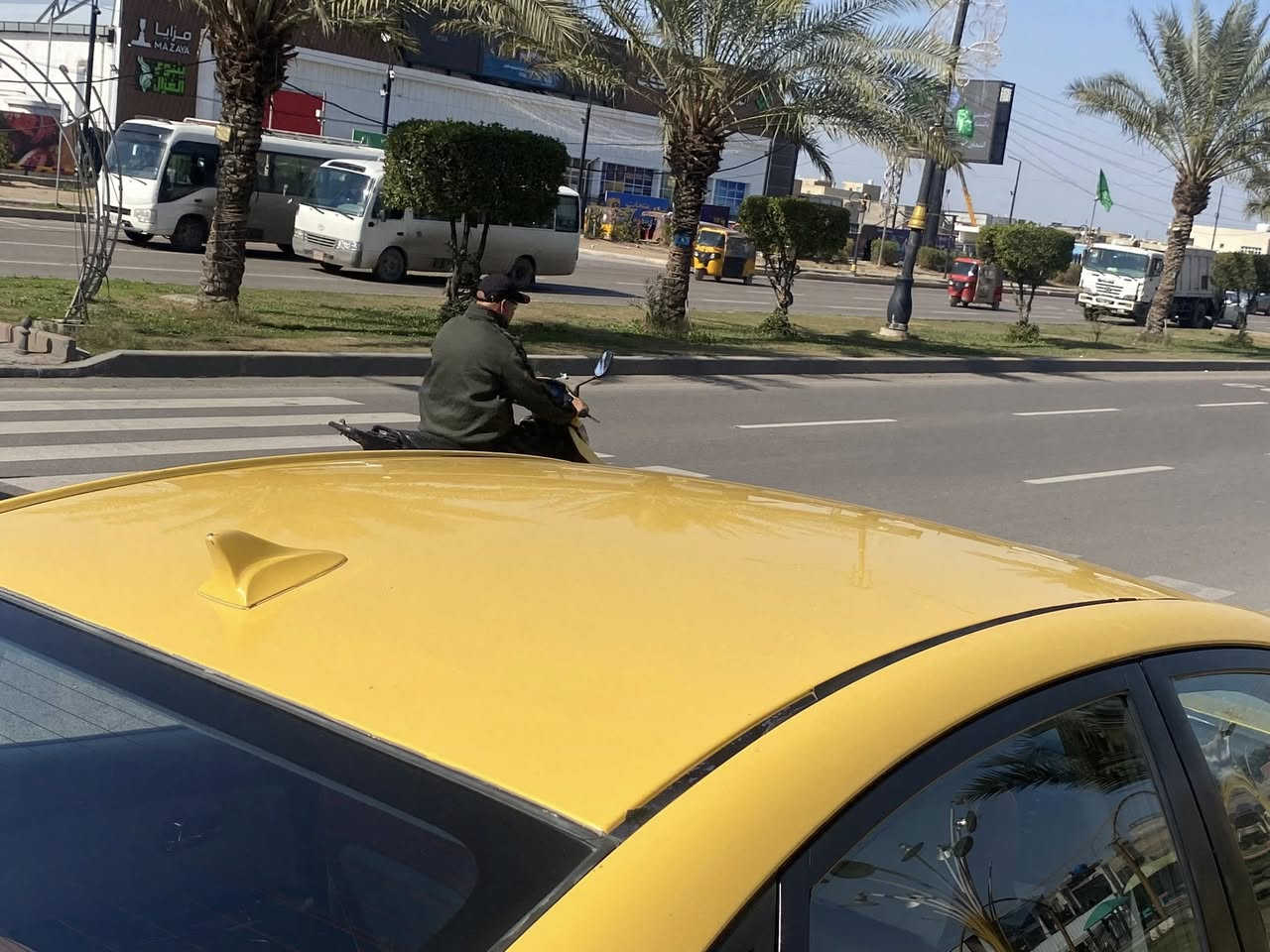 سلام عليكم 
النترا 2010 امريكي 
السيارة باسمي  (باسمي )    

هزه جديدة صارلها شهر 

مكينة 2000 مشدوده جديدة بعدها بالضمان  

هيئة غرامات صفر 

تبريد ثلج ❄️  ادامة العام 

حادث جاملغ  امامي  بدون دواخل لغود شواصي مكفول 

منضومة غاز سعة 60 L   

 اتصال ***********
