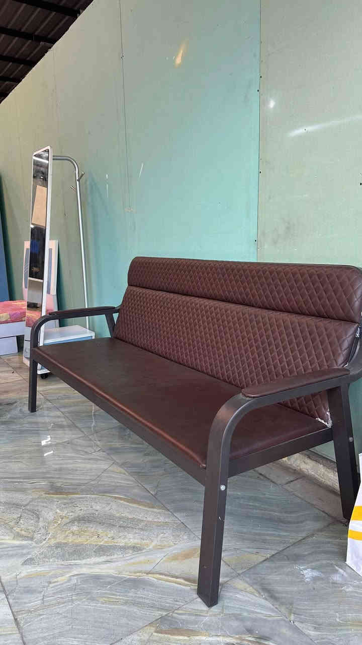 كراسي مكتبية عدد 3 نظافة 85‎%‎ السعر 125 الف فقط 
(ملاحظة: كرسي من الكراسي المفرد الخشبة الي بالظهر بيها حركة )

موصل الجانب الايسر /حي المثنى ✅✅✅

الشارع المقابل لمنتزه المثنى
✅شارع عمارة النخيل 
✅وماكس جيم 
✅وازياء النمور 

داخل الفرع بالنزول قرب كراج  غسل السيارات   

(منزلي) لبيع الاثاث المستعمل 
متواجدون من الساعة ال3 الساعة 10 مساءاً ♥♥♥

الاتصال  من بعد  الساعة 2ظهرا  الى 12مساءا 

*********** موصل, نينوى
