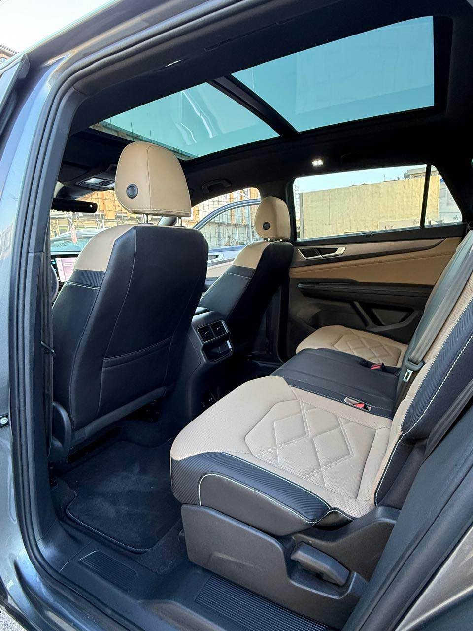 🚘 بۆ فرۆشتن | 2024 ڤۆڵکسواگن ئەتڵەس کرۆس سپۆرت

✨ تریم: 2.0T SE لەگەڵ تەکنەلۆژیا

🎨 ڕەنگ: خۆڵەمێشی

⚙️ بزوێنەر: 2.0L تۆربۆ – 4 سلندەر

🕹️ گێڕ: ئۆتۆماتیکی

🚗 Drivetrain: درایف ویل پێشەوە (FWD)

📏 کیلۆمەتر: تەنها 8,321 میل (13,392 کم)

⭐ تایبەتمەندییە سەرەکییەکان:

• چوونە ژوورەوە و دەستپێکردنی بێ کلیل
• شاشەی تاچ و سیستەمی ئینفوتاینمەنتی مۆدێرن
• ئەپڵ کارپلەی و ئەندرۆید ئۆتۆ
• کامێرا و هەستەوەرەکانی دواوە
• سیستەمی سەلامەتی و یارمەتیدانی شۆفێر
• کورسی ئارام و ناوەوەی فراوان
• دیزاینێکی وەرزشی و مۆدێرن

🔧 هاوردەکردنی ئەمریکا. زیانەکان لە لای ڕاست و دواوەی ڕاستە.

🔑 کلیل لەگەڵدایە

🚙 دۆخی زیادکردن: Run & Drive

📄 بەڵگەنامەی ناونیشان بەپێی تۆماری زیادکردن: ئەسڵی – تەکساس

🔎 VIN: 1V2JE2CA4RC248607

📩 بۆ پرسیاری نرخ و وردەکارییەکان، تکایە پەیوەندیمان پێوە بکەن بە 
What’s up / ***********

🚘 للبيع | Volkswagen Atlas Cross Sport 2024

✨ الفئة: 2.0T SE with Technology
🎨 اللون: رمادي
⚙️ المحرك: 2.0L Turbo – 4 Cylinder
🕹️ ناقل الحركة: أوتوماتيك
🚗 نظام الدفع: أمامي FWD
📏 المسافة المقطوعة: 8,321 ميل فقط ≈ 13,392 كم

⭐ أبرز المواصفات:
• تشغيل ودخول بدون مفتاح
• شاشة لمس ونظام ترفيه حديث
• Apple CarPlay وAndroid Auto
• كاميرا خلفية وحساسات
• أنظمة أمان ومساعدة للسائق
• مقاعد مريحة ومساحة داخلية واسعة
• تصميم رياضي وعصري

🔧 السيارة وارد أمريكي، والضرر المسجل في الجهة اليمنى والخلفية اليمنى.

🔑 المفتاح موجود
🚙 حالة المزاد: Run & Drive
📄 وثيقة الملكية حسب سجل المزاد: Original – Texas

🔎 VIN: 1V2JE2CA4RC248607

📩 للاستفسار عن السعر والتفاصيل، يرجى التواصل عبر 

What’s up / *********** أربيل, العراق
