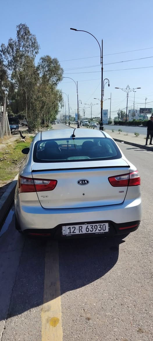 سيارة كيا ريو للبيع السعر 83 وبيها مجال 
رقم نينوى انكليزي موديل 2012
السياره بأسمي اني  الشرعي 
سنويه لي 2027
 شرط التحويل و الوكاله
مكينه كير شرط تحكمات استيرين
كير اتوماتيك و عادي محرك GDl
جاملغ مبدل وبيها مكانات قليله تقليم
كابون بانزين بيها جديد تدفئه تبريد 
شاشه كامره مضخم صوت 
العنوان موصل الرشيديه رقم الهاتف
 *********** 
*********** 
الكورك بي واتساب
