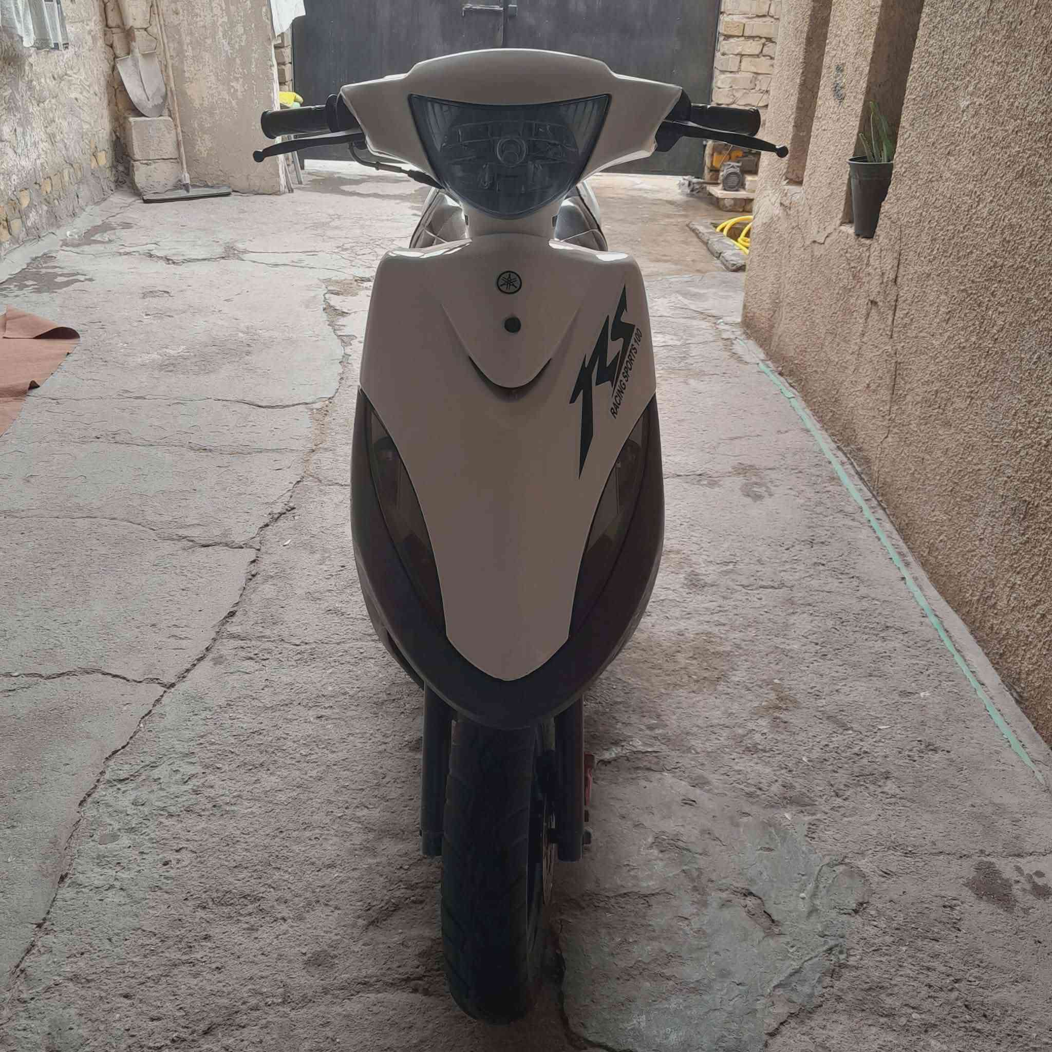 السلام عليكم دراجه ماكس عدله مصارلها اهواي نازله رمبه تخبل على وضع البلاد مكاني حي العامل السعر 700 وبيها مجال رقمي ***********
