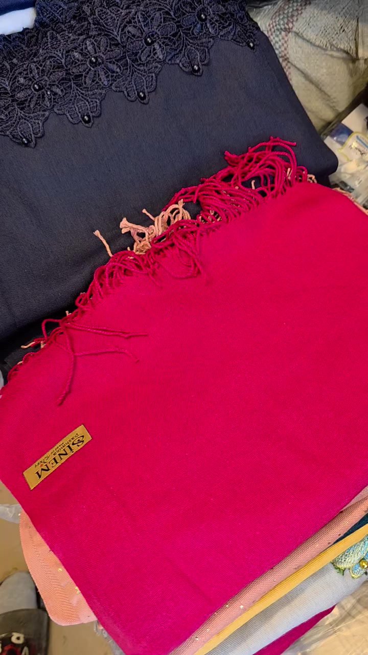 كل عام وأنتم بخير.. وعيديتكم هالسنة غير! 🌙
​شالات قطن ناعمة ومريحة، وبسعر رمزي (500 دينار فقط).
لأنكم تستاهلون، ردنا نعيدكم بطريقتنا. ✨


**إذا كنت صاحب هذا الإعلان وتريد حذفه لأي سبب، رجاءا أرسل رسالة إلى الدعم الفني**