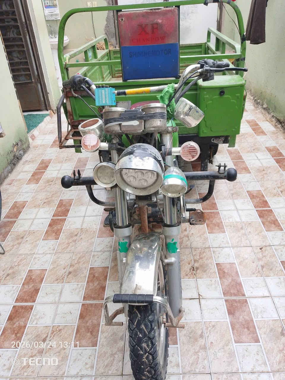 عليكم عمي ستوته للبيع 23 نظيفه كامله مكمله مبدل بيها بوشه وبستم بس بوشه وبستم بدله وكلكشاتها كل شيء ما بيها ستوته كهربائياتها نظيفه كلها شوفوها من دواخل كلها نظيفه زتوته كامله تعال شوفوها ستوته مكانها بالقاسم بابي ستوت النظيفه والشرايه بخير والدلل يخابرون على الماسنجر رحم الله والديكم رقم ما عندي على الماسنجر راسلوني والسلام عليكم ورحمه الله


**إذا كنت صاحب هذا الإعلان وتريد حذفه لأي سبب، رجاءا أرسل رسالة إلى الدعم الفني**