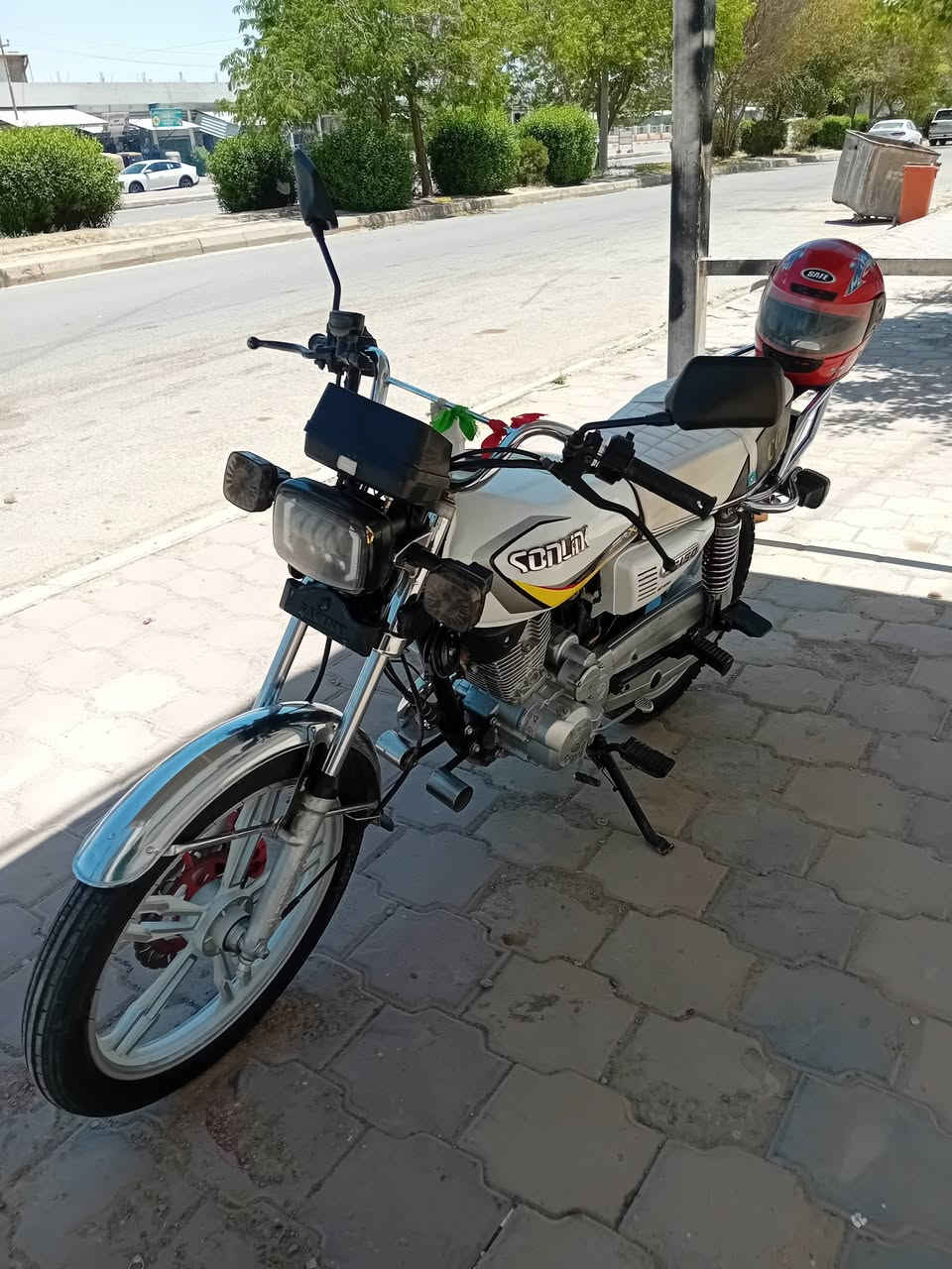سلام عليكم دراجة سافانا موديل ٢٢ سعر ٦٠٠ وببه مجال لشراي كفاله كفاله محرك برقي مامفتوح أوراق بغداد ٣ ويه لمكاتبه دراجة كلش نضيفه عنوان واسط العزيزيه للإستفسار اتصل ‎0776 863 6433 عادي مراوس حسب لقناعه
