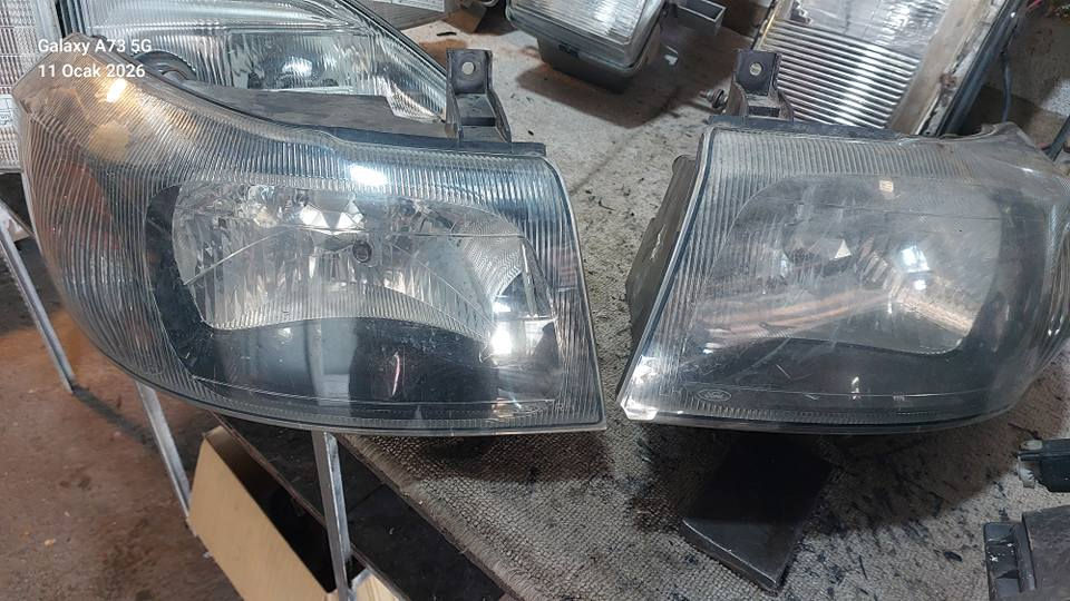 ئەم لایتانە بۆ فرۆشتن هەمووی بیلاد شریکەن ئەلمانین  بێ عەیبن  خاوێنن   لەهەولێر  ***********
هذني اللايتات للبيع، كلهن بيلاد شركة ألماني، نظيفات وما بيهن أي عيب.. من اربیل  ٠٧٥٠٧٤٧٧٧٢ أربيل, العراق
