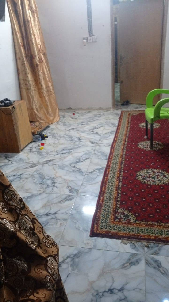 دار ٥٠ متر بناء مرتب زراعي حي ميسان شارع الزوار السعر ١٦ مع المجال استفسار اكثر ***********
