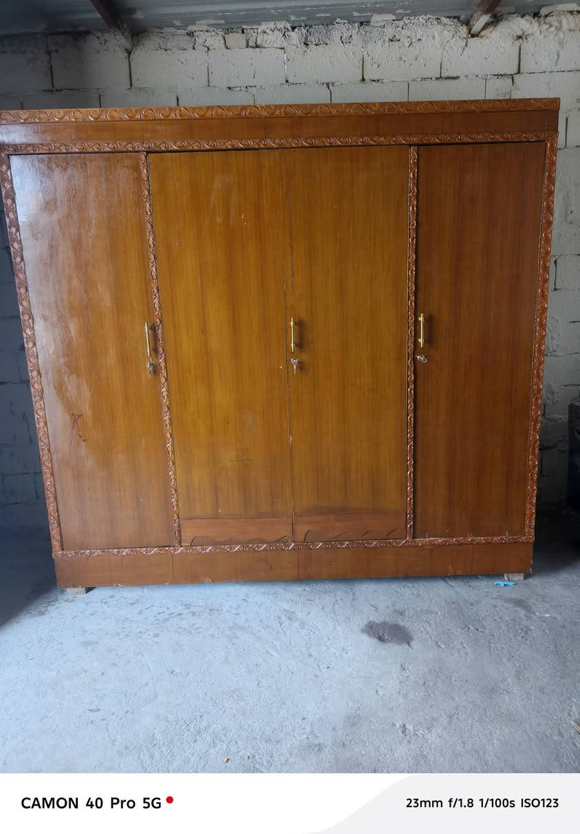 كناتير 4باب كويتي صاج سعر  لوحد 200ناصريه قرب سجن الاصلاحي رقم الهاتف ***********
