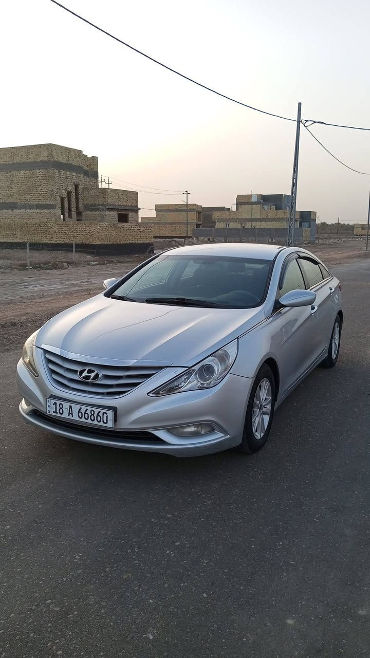 رمضان كريم احبتي الكرام 

للبيع سوناتا موديل 2013 وارد امريكي حادثه باب خلف الصدر ودور جاملغ خلفي وهنا بالعراق صار بيها باب السايق كلير اثر شخوط والجاملغ الخلفي الايسر صار بيه صبغ خارجي بدون اي طخه رقم بابل دولي باسمي شخصياً مواصفات السياره تحكم ستيرن جهتين+ يدات نيكل داخليه+ كشانات كهربائيه+ كشنات حراريه+حساسات خلفيه -كامره خلفيه + شاشه كبيره+ منضومه زنون+ مكينه 2400 جي دي اي جديده برغي مامفتوح بيه + حداديه جديده تبريد ثلج تايرات جدد مسويله ادامه كامله سياره جديده وبلعافيه علتكون من نصيبه كامله مكمله على اخر حبايه السعر المطلوب 105 وبيه مجال للطيبين للاستفسار *********** مكاني بابل حله الشراي يتصل ويشلع عيوني الخاص مغلق
