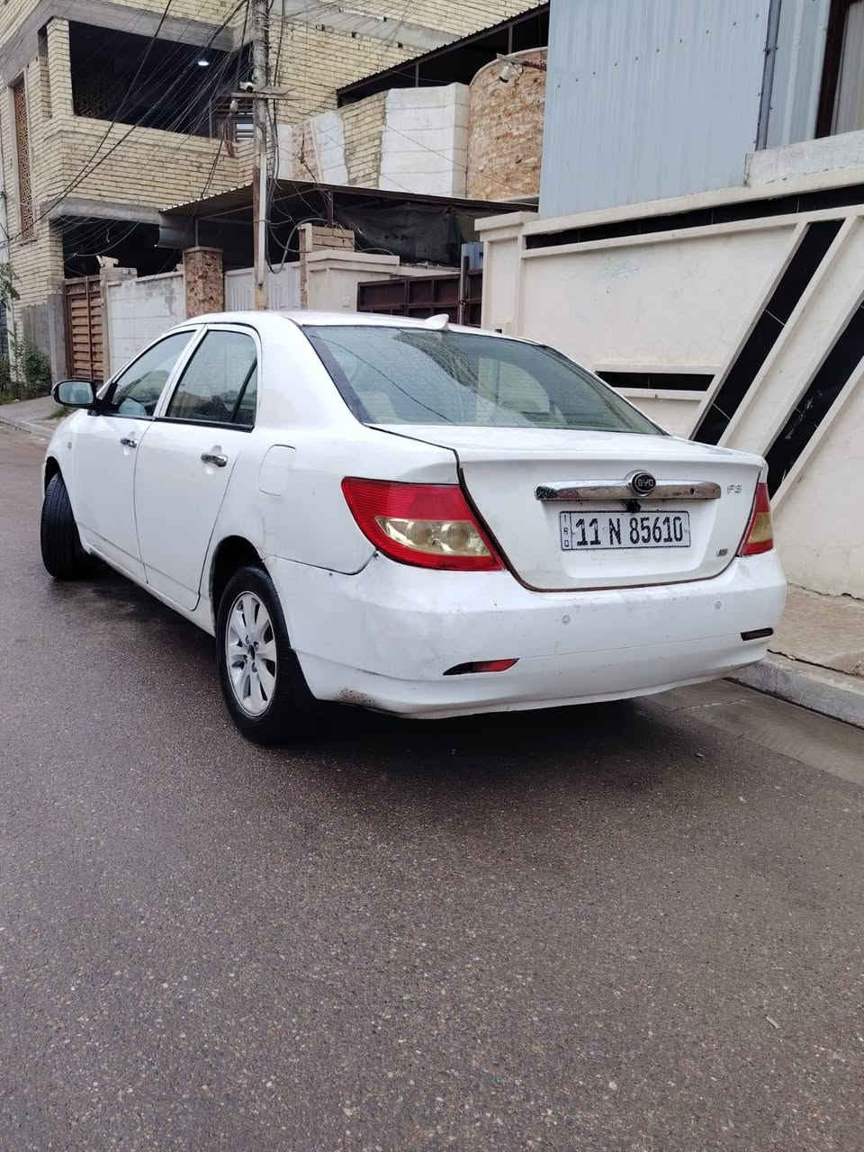 السلام عليكم بي واي دي f3 2013 مكينه وكير كارتونه صدر امامي خلفي جديد بانوراما شاشه اندرويد كامرا كهربائيات شغاله تبريد تدفئه كله شغال تخم تاير جاهزه السياره رقم بغداد بسمي شرط التحويل هزه بعدها مصاقطه مراوس حسب القناعه أو بيع مكاني بغداد حي الجهاد ***********
