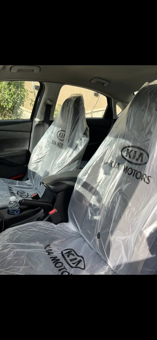 ٢٠٢٠ 
ماشية ٦٥
حادثها سطحي جاملغ و البنيد مطخوخ بس مبدل السونر موجود بالصور و صورة الحادث هم موجوة
محرك ٢٠٠٠ دوش 
ب ١٣٠ و بيها مجال
مبدل كير cvt
السيارة باسمي مكاني الحرية
***********
