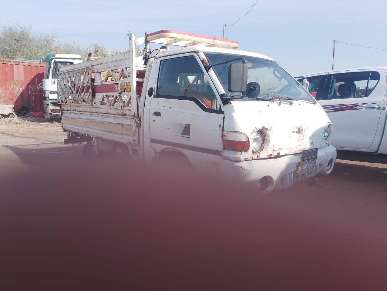 للبيع هونداي ذي قار سنويه 26مويدل 2000 اخواني مكفوله شاصي مكينه  السعر 27وبيها مجال ذي قار قظاء  ***********
