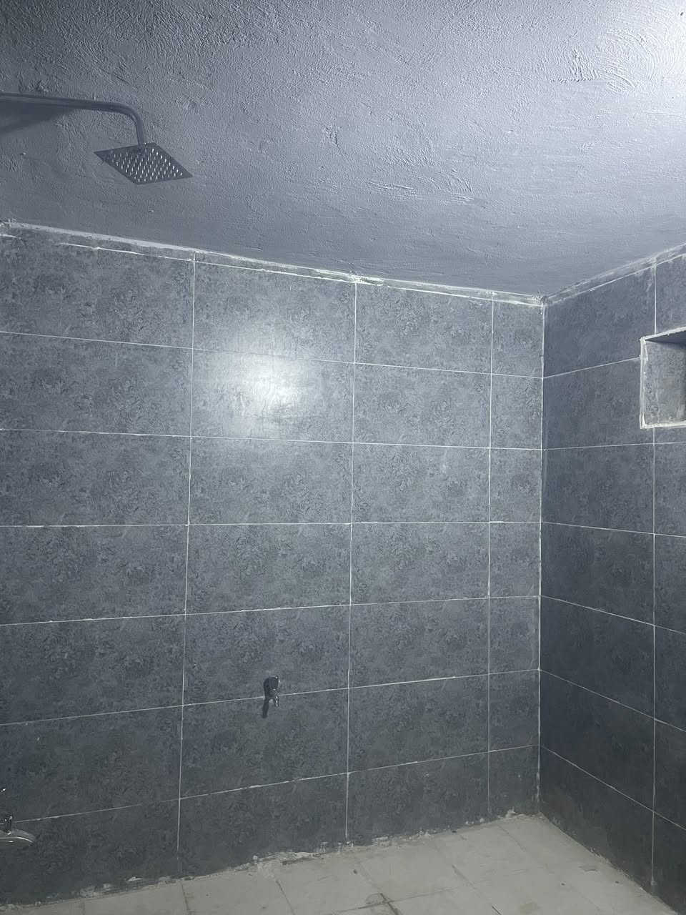 ايجار شقه ارضيه بحي الجامعه 
قرب جسر حي العدل المطل على المنصور 
بناء زيرو ترهم عياده طبيه او شركات 
او مكاتب او مراكز او سكن 
مساحته 180مترا تحتوي على صالات ٢
وغرفتين نوم ومطبخ وحمامات 2
إيجاره شهري 1300دولار  بلعراقي مليونين
تفاصيل اكثر ***********
