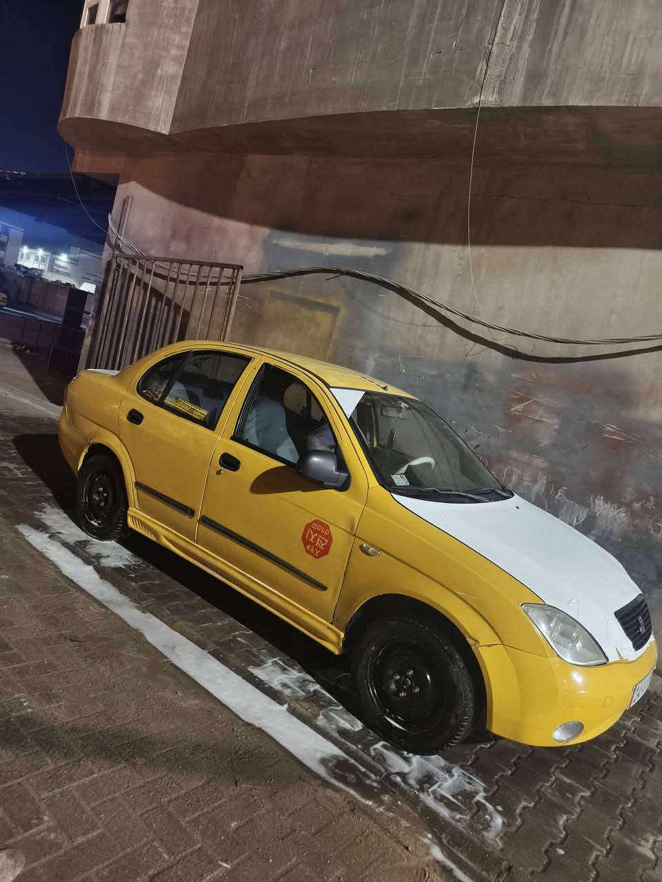 السلام عليكم طيبه موديل2017 رقم بصرة انكليزي سنوية لل 27 السياره بيها جاملغات اماميه مبدلات بدون حادث وخيط بخار توه بادي ماتنقص السياره تخم تاير جديد دينمو جديد قوايش جدد بلكات جدد فيت بم جديد عوزها شوي ترتيب السعر 36 ورقة وبيها مجال قليل ابيع شرط التحويل راعيها يريد تحويل عنواني بصرة تنومه للاستفسار ***********
