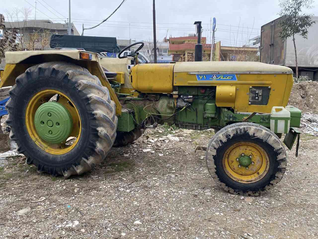 عنتر ٧١
موديل ١٩٨٩ رةقةم سةنةوي تةحويل بةشةرت
گيرو مةكينةي بةشةرت سةوت و بوخاري نية
كارةباي هةمووشتيكي بةشةرت
***********
***********
