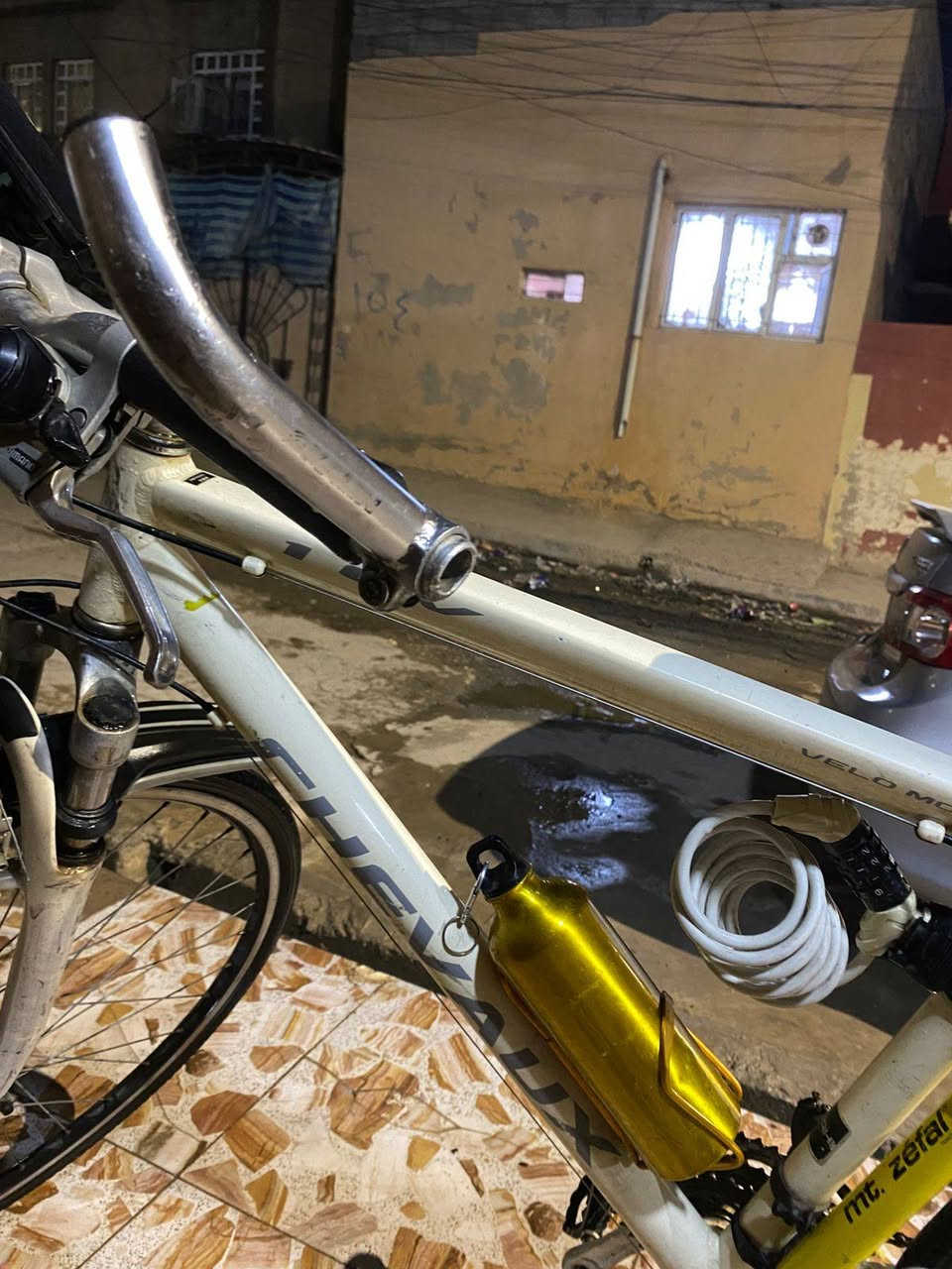 السلام عليكم
بايسكلc700 للبيع السعر 100 بي مجال
***********
