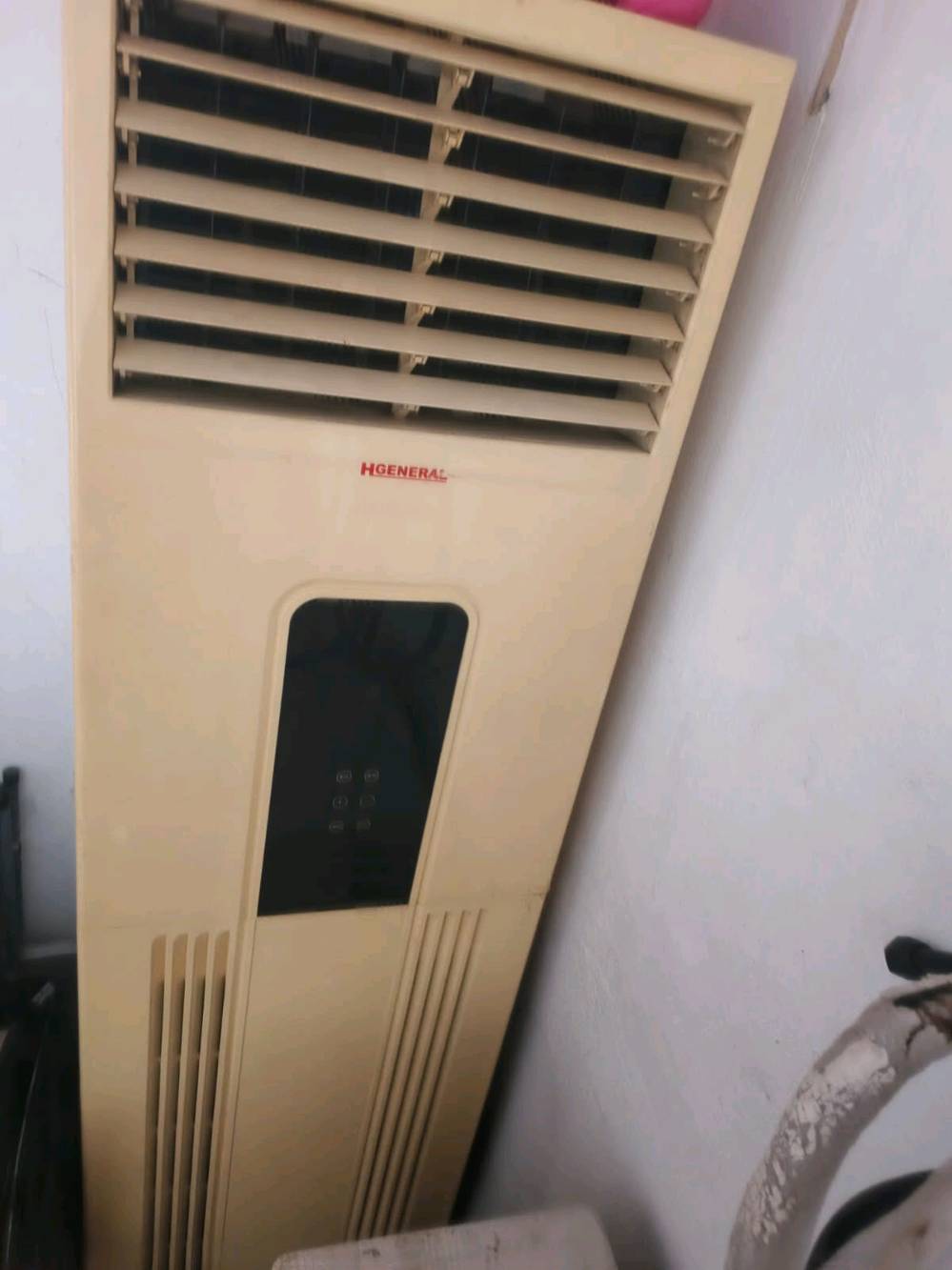 السلامو عليكم عندي سبلت كنتوري للبيع كامل غاز بي هوه ثلج 700 وبي مجاد للشراي للستفسار 
***********