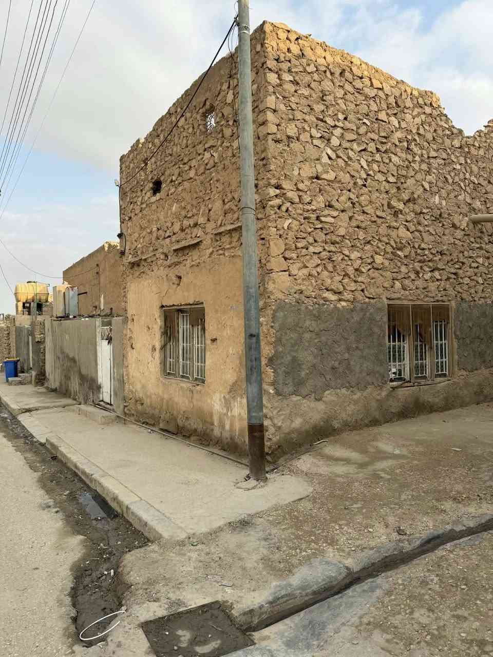 عقار تجاري في الحقلانية الشارع العام قرب جسر حجلان مساحة٢٠٠ م طابو صرف 

للاستفسار الاتصال ع الرقم ***********
أو مراجعة مكتب اليوسف للعقار في الحقلانية مقابيل معرض الربح البسيط
